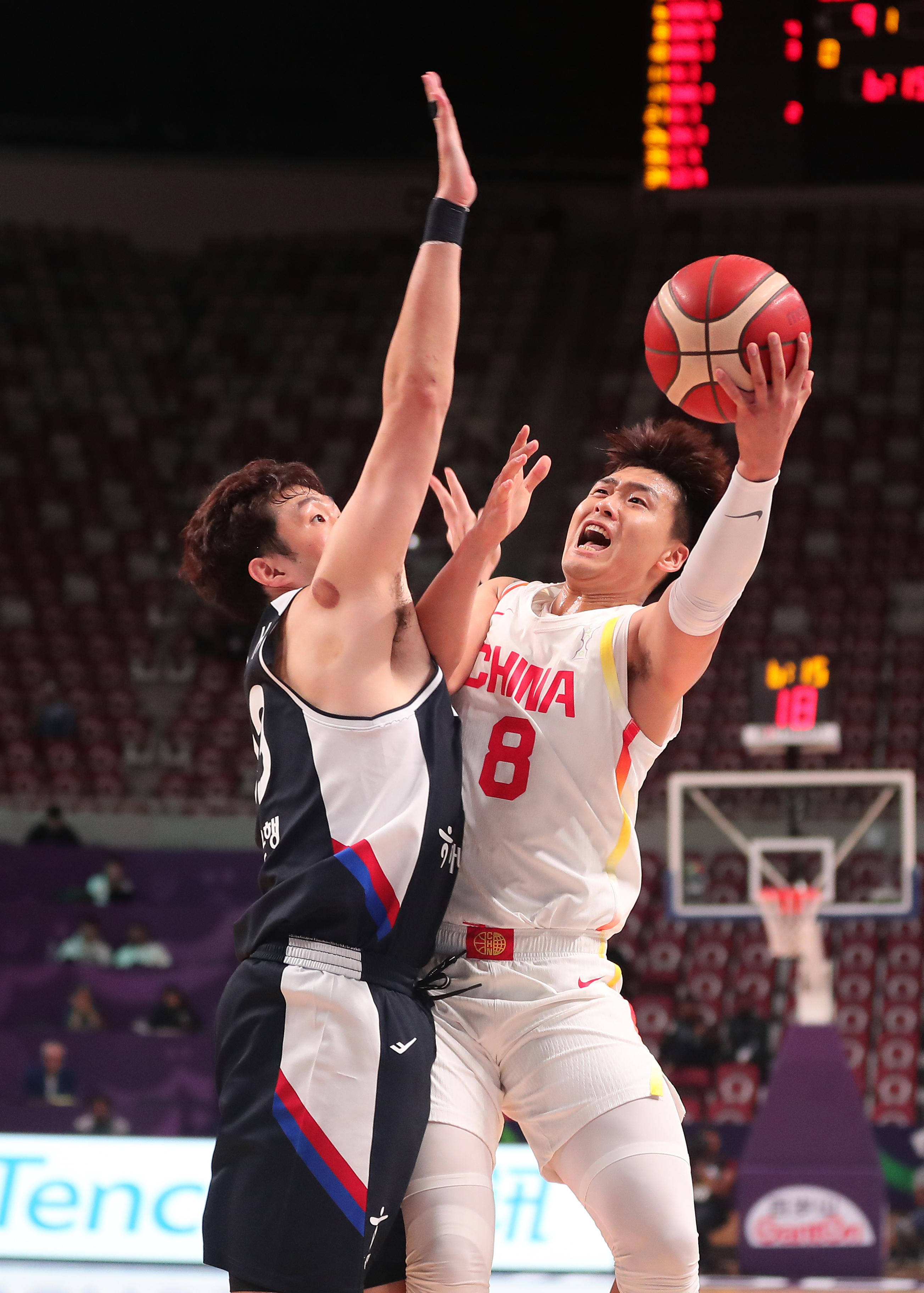 亚洲杯战况：俄克拉荷马城雷霆防线稳固，切尔西进攻受阻，胡金秋成最佳(俄克拉荷马城在哪个州)